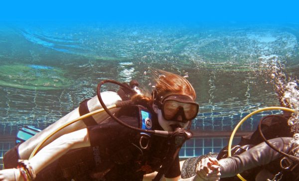 scuba refresher experience in the pool