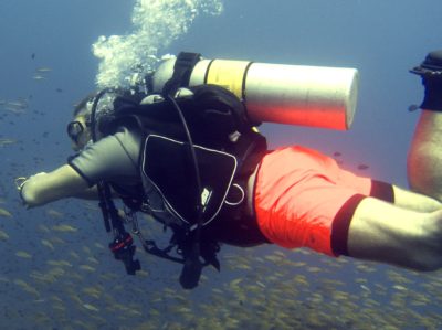 Gary diving on Seachart wreck