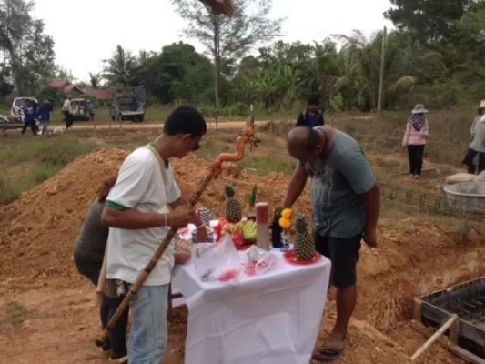 ground breaking ceremony at sweetlips pool