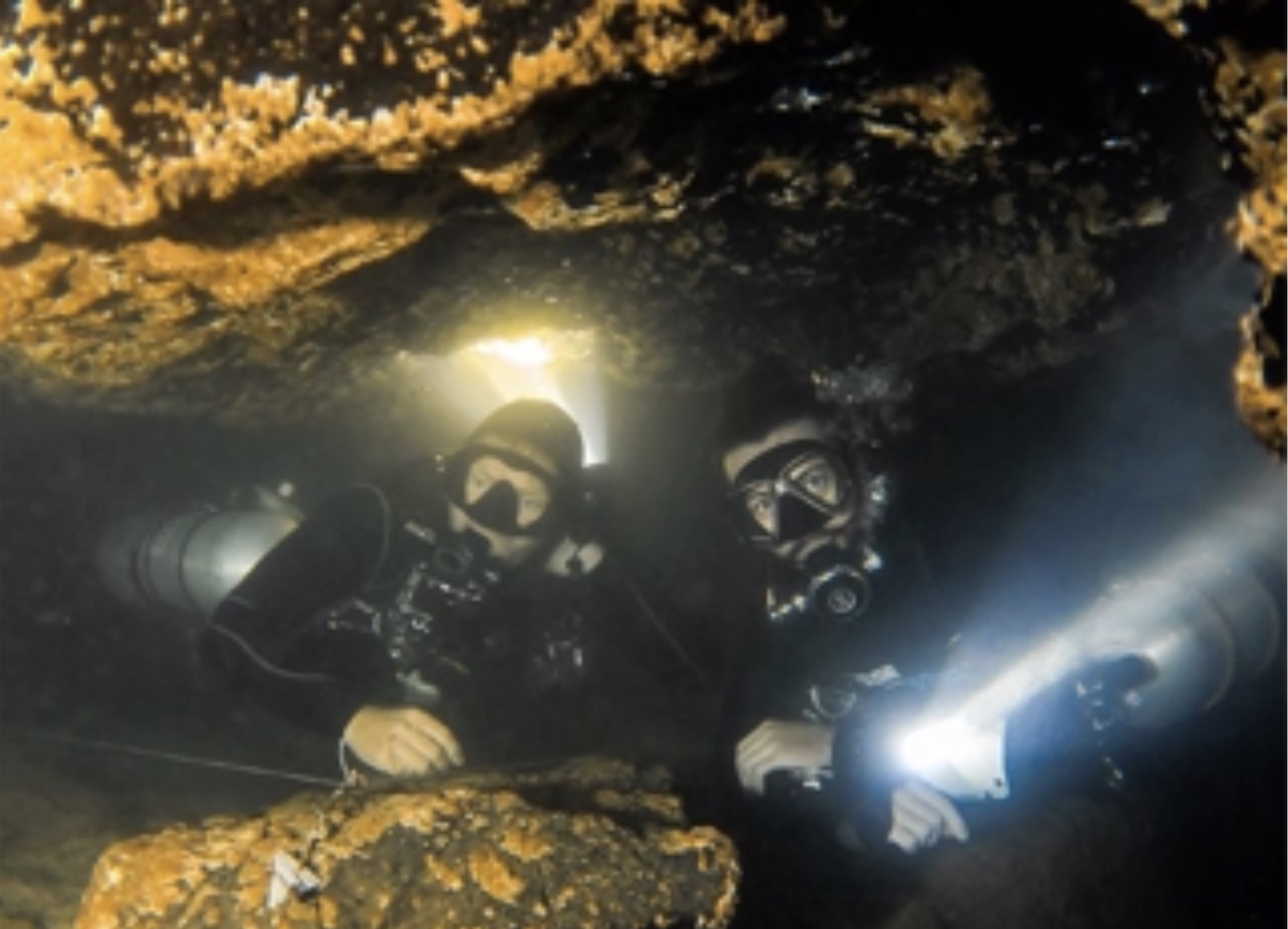 technical diving - cave